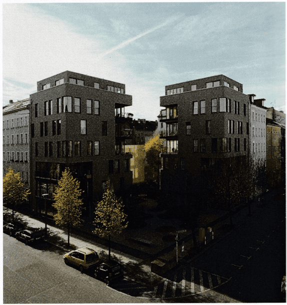 Ruppiner Strabe 43 residential building in Mitte-Berlin. corner Photo of the two buildings