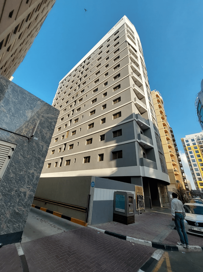 Al Sayer residential building project - 2. photo of the side elevation of the project