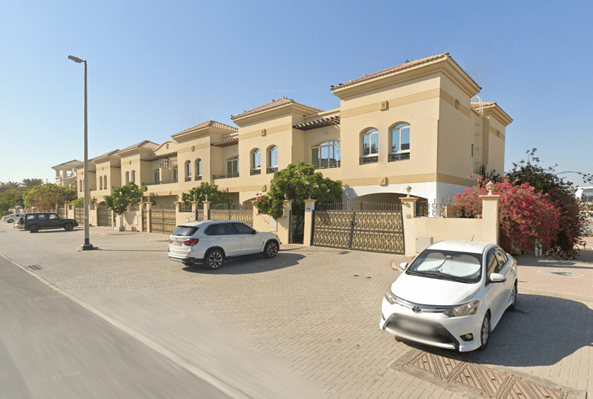 What is a Townhouse?  A more luxurious Architecture. project street view photo.