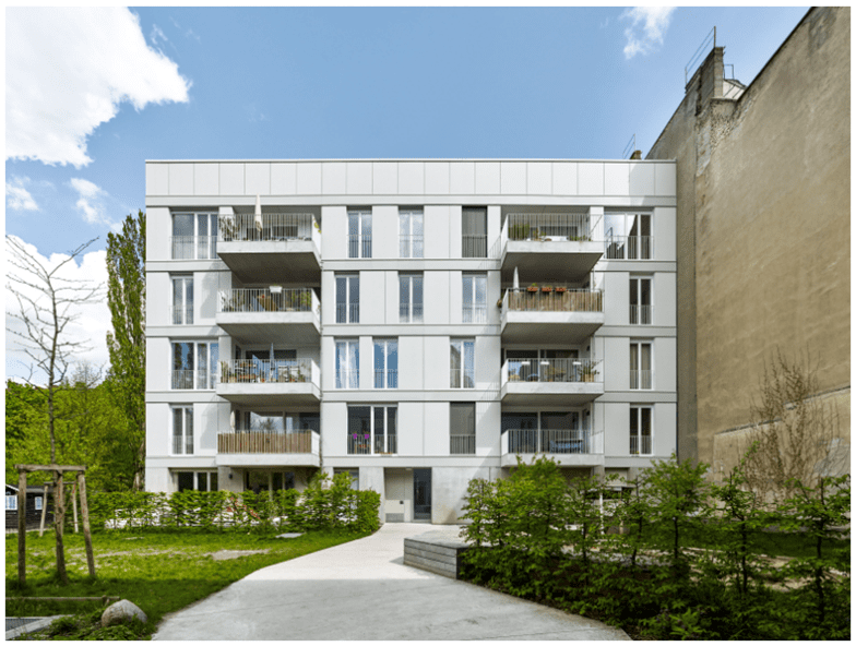 Görschstraße 17 residential building Architecture Berlin. rear elevation of Görschstraße 17 residential building Architecture from internal garden