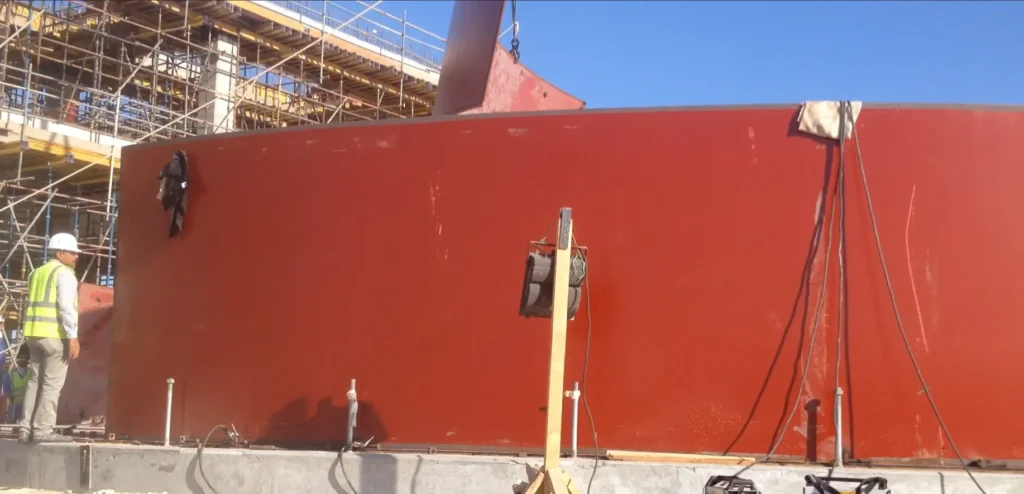 Architects / 12 site supervision steps Introduction. steel construction of TES.